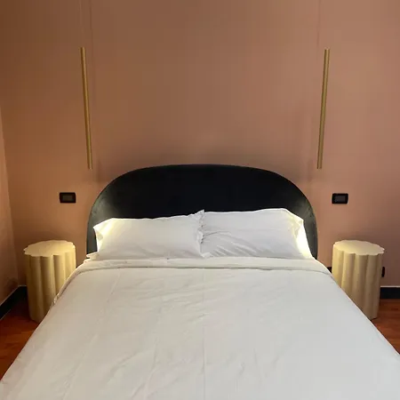 Talia Collection - Boutique Rooms In A Restored Sacred Space - With Terrace Apartment Genoa
