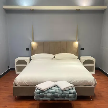Talia Collection - Boutique Rooms In A Restored Sacred Space - With Terrace * Genoa